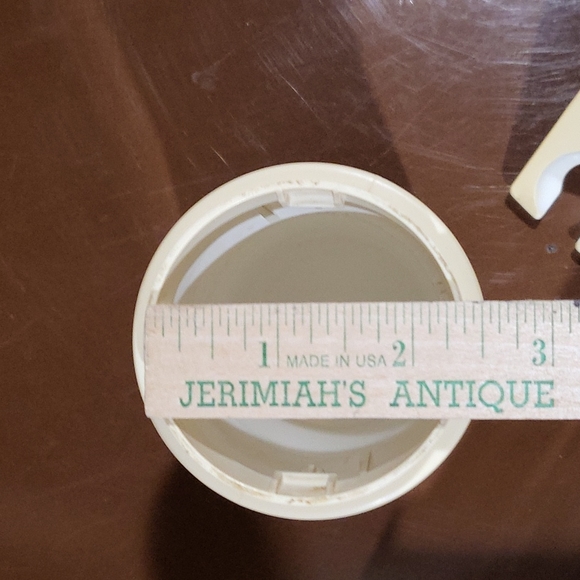 Two Vintage Plastic Dixie Cup Wall Mount Dispensers - Picture 7 of 12